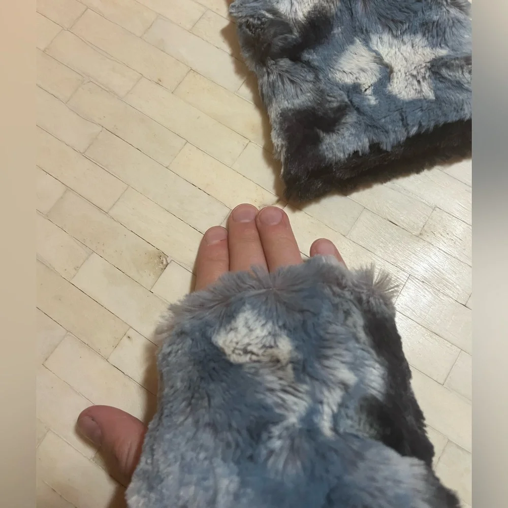 Pandemonium Faux Fur Fingerless Gloves